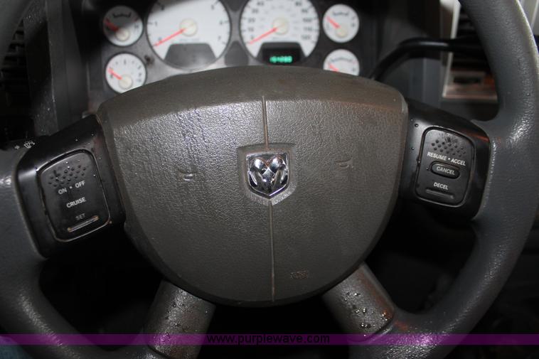 image for item E2567 2007 Dodge Ram 2500 HD SLT Quad Cab pickup truck