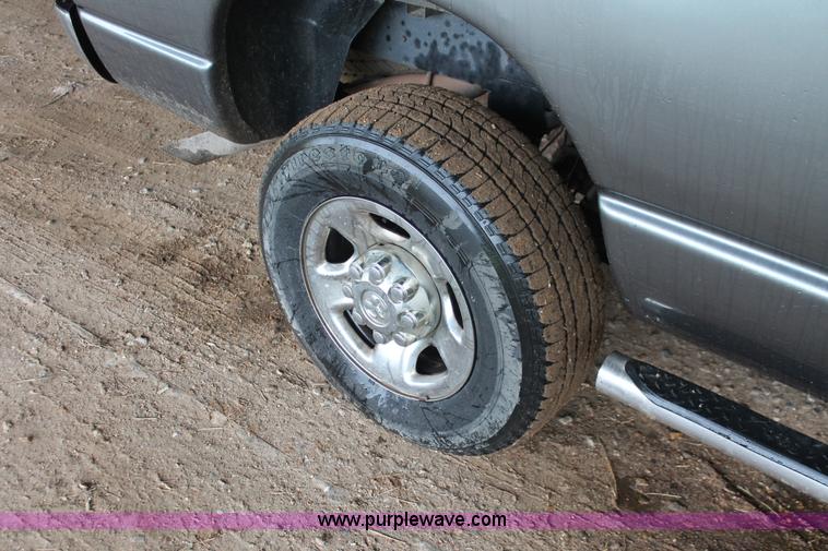 image for item E2567 2007 Dodge Ram 2500 HD SLT Quad Cab pickup truck