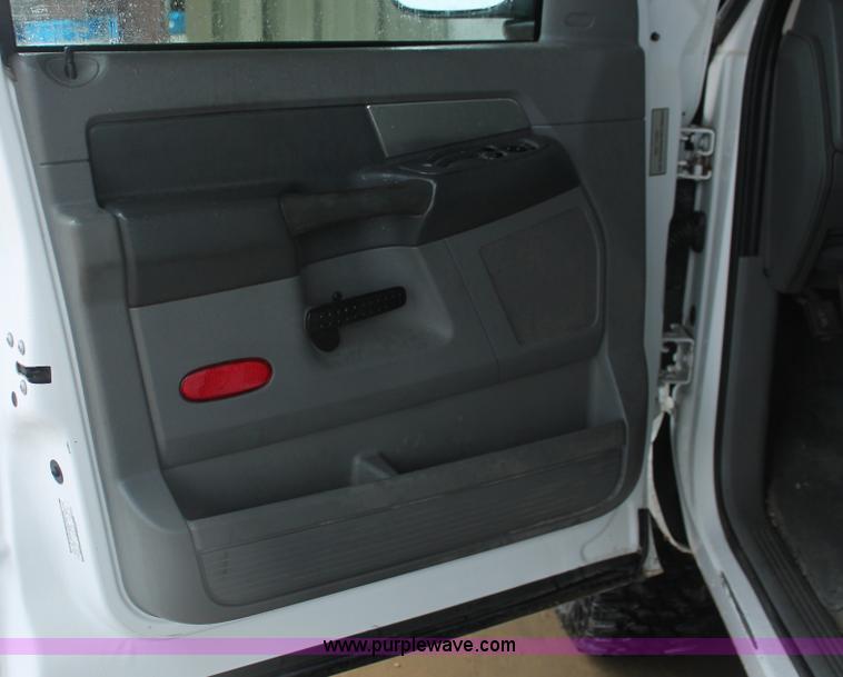 image for item E2569 2009 Dodge Ram 2500 HD Big Horn Edition Quad Cab pickup truck