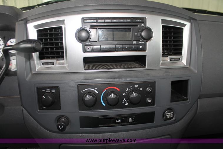 image for item E2569 2009 Dodge Ram 2500 HD Big Horn Edition Quad Cab pickup truck