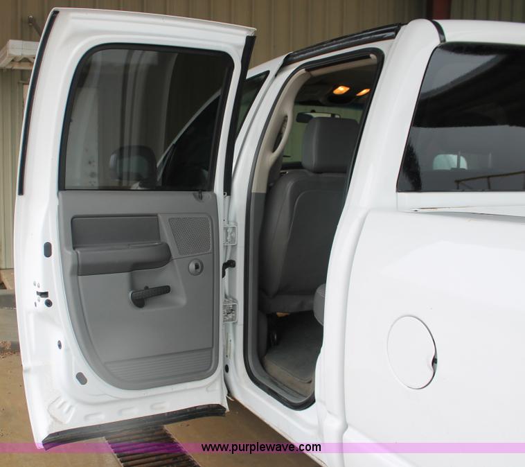 image for item E2569 2009 Dodge Ram 2500 HD Big Horn Edition Quad Cab pickup truck