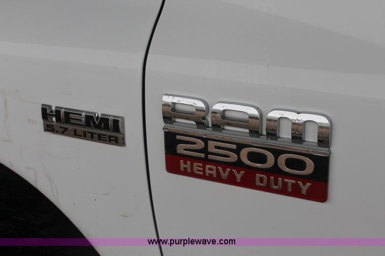 image for item E2569 2009 Dodge Ram 2500 HD Big Horn Edition Quad Cab pickup truck