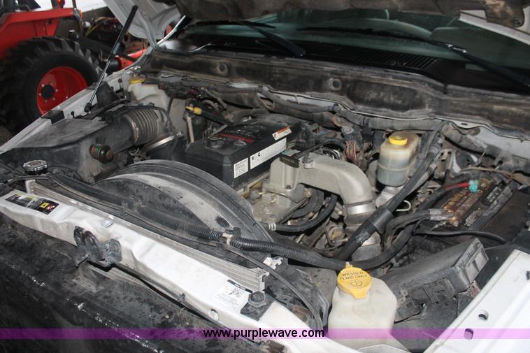 image for item E2570 2006 Dodge Ram 2500 Quad Cab pickup truck