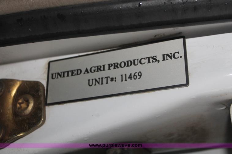 image for item E2570 2006 Dodge Ram 2500 Quad Cab pickup truck