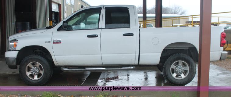 image for item E2571 2009 Dodge Ram 2500 HD Big Horn Edition Quad Cab pickup truck