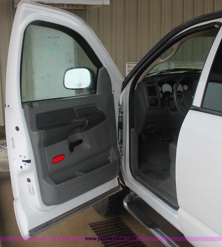 image for item E2571 2009 Dodge Ram 2500 HD Big Horn Edition Quad Cab pickup truck