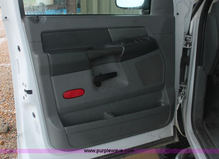 image for item E2571 2009 Dodge Ram 2500 HD Big Horn Edition Quad Cab pickup truck