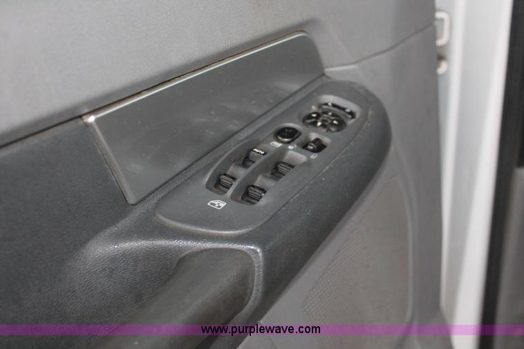 image for item E2571 2009 Dodge Ram 2500 HD Big Horn Edition Quad Cab pickup truck