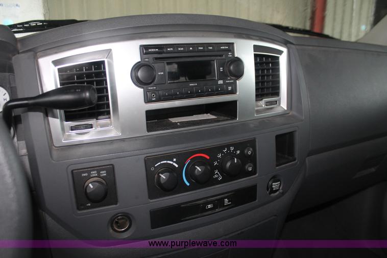 image for item E2571 2009 Dodge Ram 2500 HD Big Horn Edition Quad Cab pickup truck