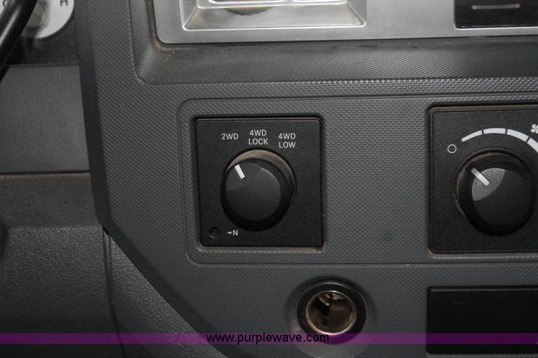 image for item E2571 2009 Dodge Ram 2500 HD Big Horn Edition Quad Cab pickup truck