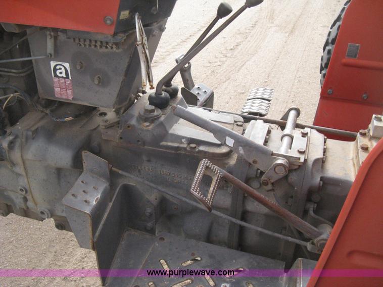 image for item E3012 Massey Fergusen 261 tractor