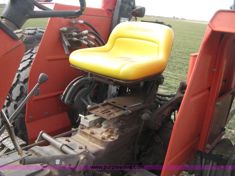 image for item E3012 Massey Fergusen 261 tractor