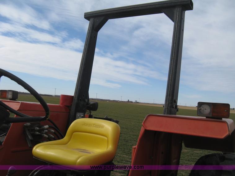 image for item E3012 Massey Fergusen 261 tractor