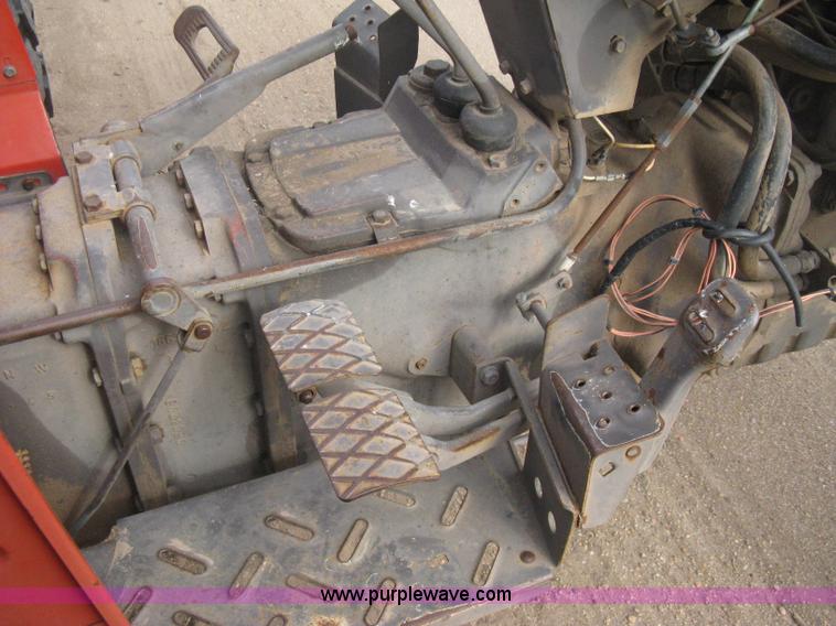 image for item E3012 Massey Fergusen 261 tractor