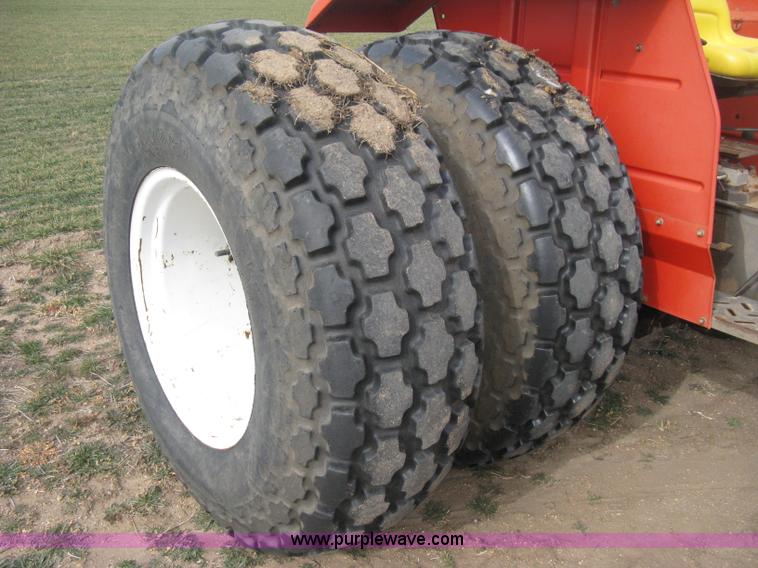 image for item E3012 Massey Fergusen 261 tractor