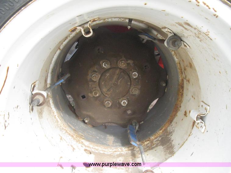 image for item E3012 Massey Fergusen 261 tractor