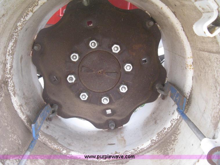 image for item E3012 Massey Fergusen 261 tractor