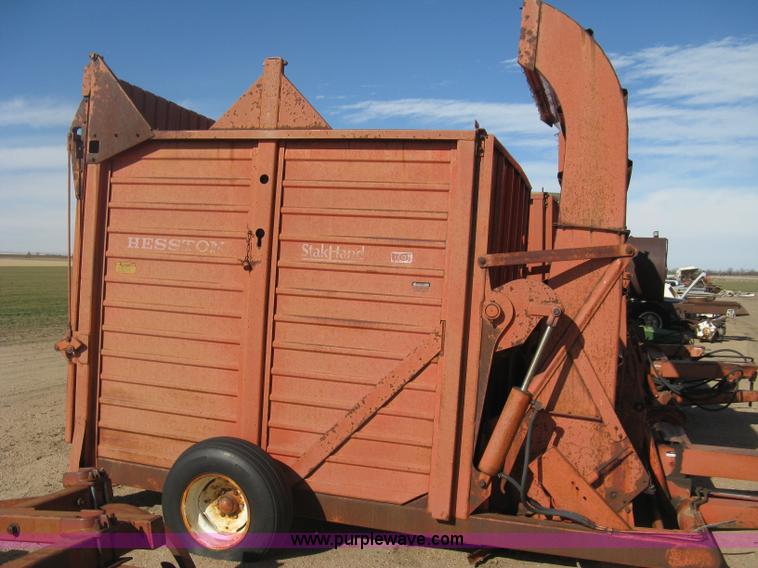 image for item E3015 Hesston Stakhand 10