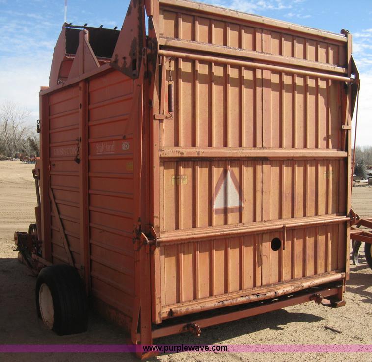 image for item E3015 Hesston Stakhand 10