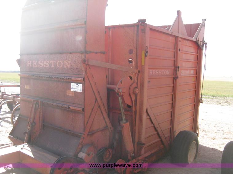 image for item E3015 Hesston Stakhand 10
