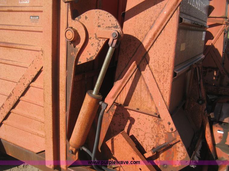 image for item E3015 Hesston Stakhand 10