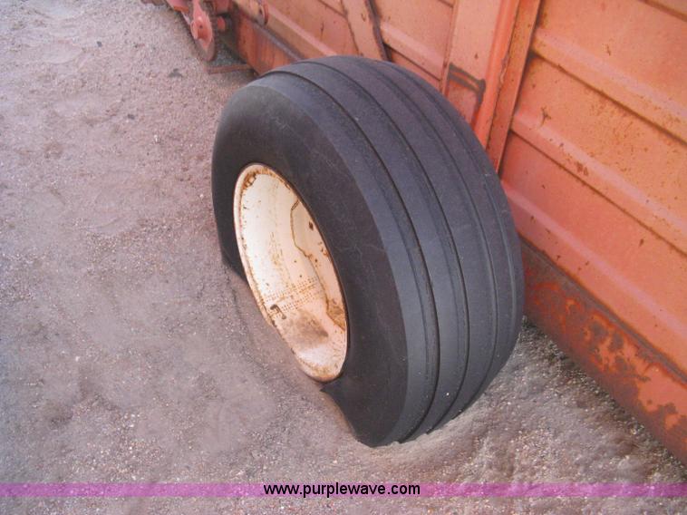 image for item E3015 Hesston Stakhand 10