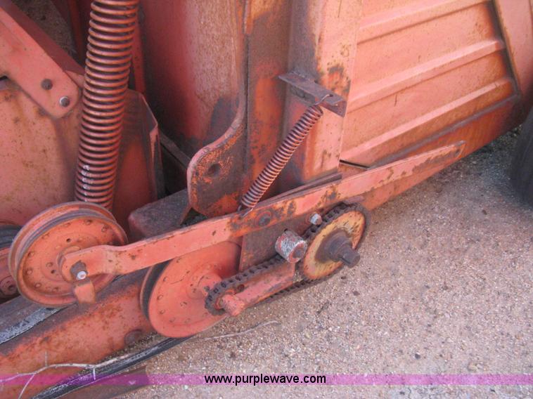 image for item E3016 Hesston Stakhand 10