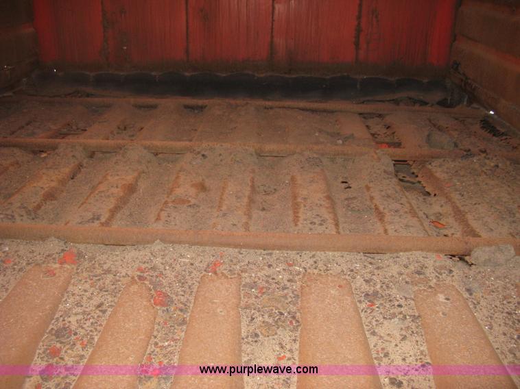 image for item E3016 Hesston Stakhand 10