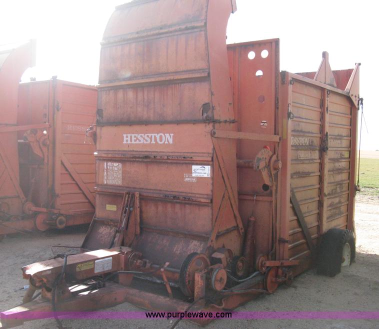 image for item E3017 Hesston Stakhand 10