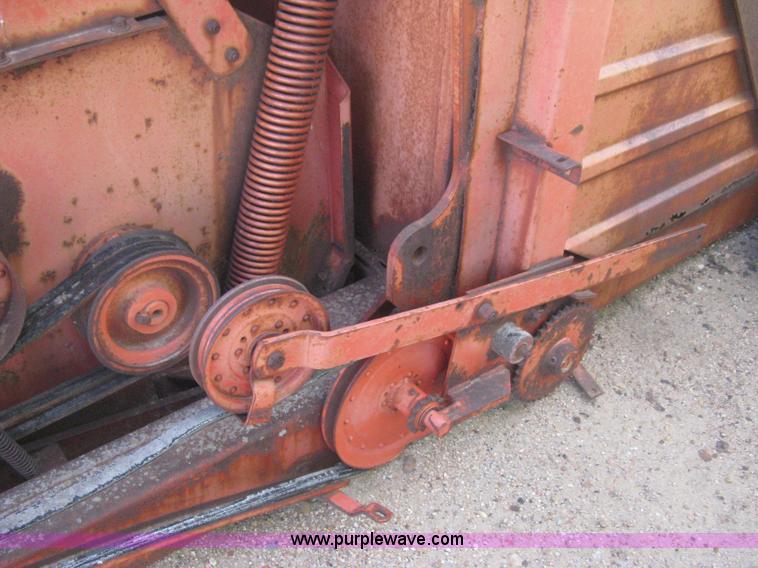 image for item E3017 Hesston Stakhand 10