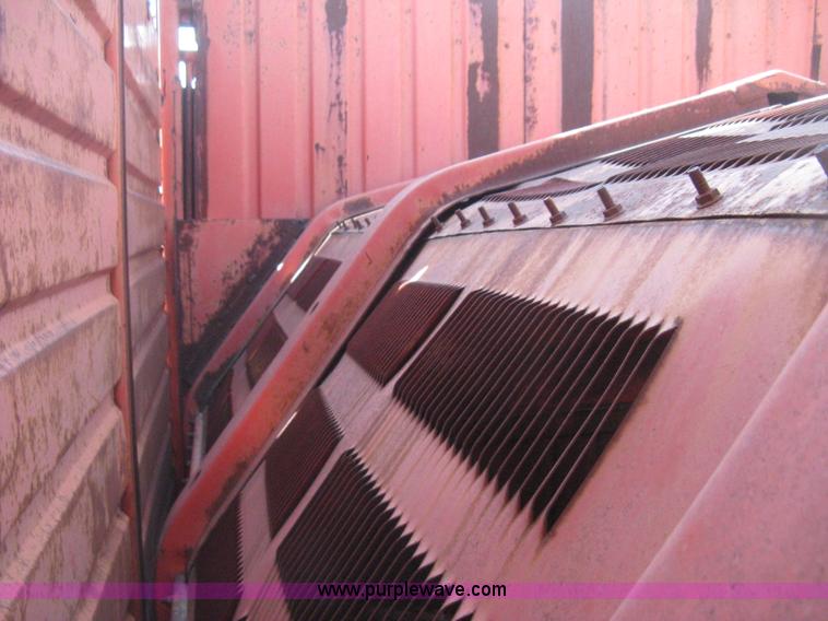 image for item E3017 Hesston Stakhand 10