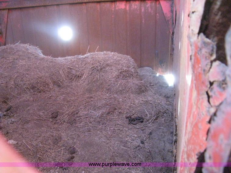 image for item E3017 Hesston Stakhand 10