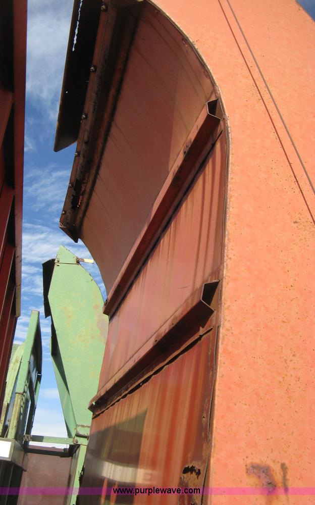 image for item E3017 Hesston Stakhand 10