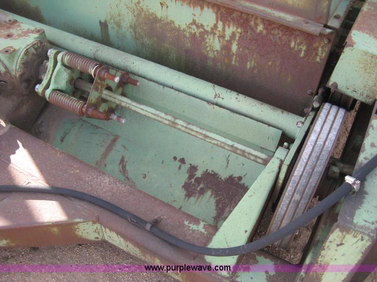 image for item E3018 John Deere 200 stack wagon