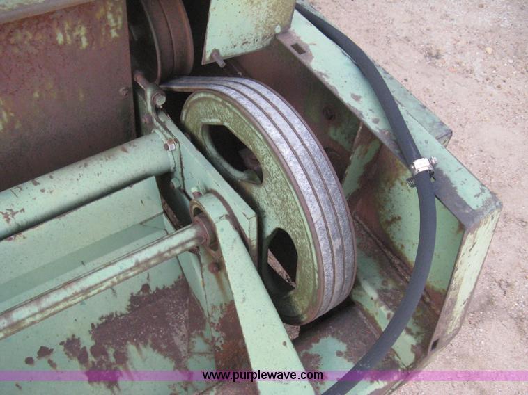 image for item E3018 John Deere 200 stack wagon