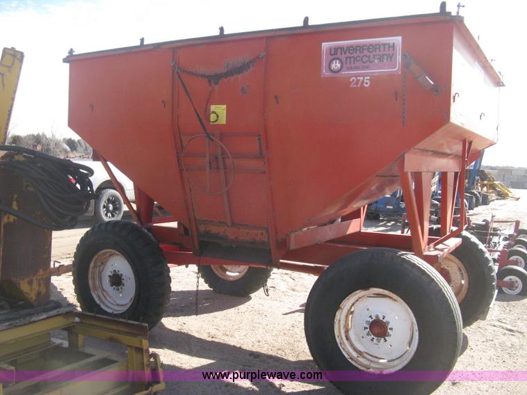 image for item E3019 Unverferth McCurdy 275 gravity wagon