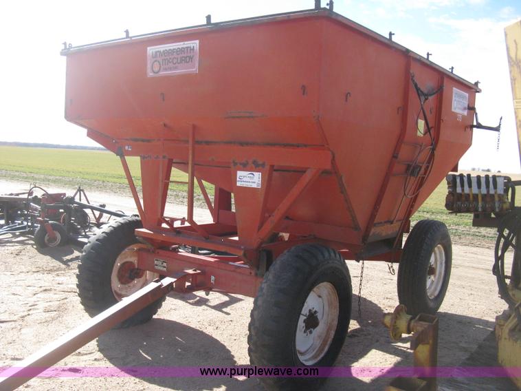 image for item E3019 Unverferth McCurdy 275 gravity wagon