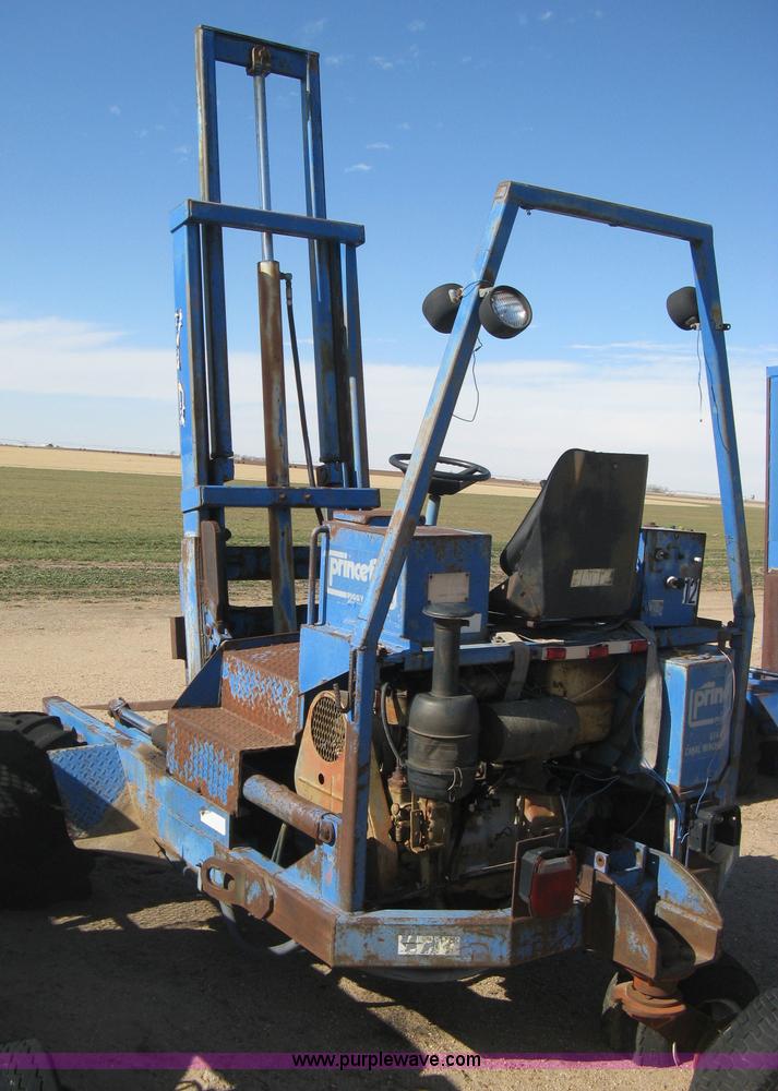 image for item E3020 Princeton PB40 piggyback forklift