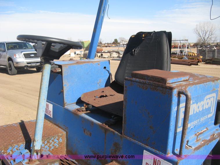 image for item E3020 Princeton PB40 piggyback forklift