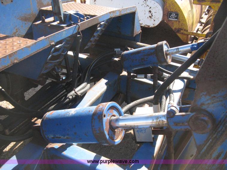 image for item E3020 Princeton PB40 piggyback forklift