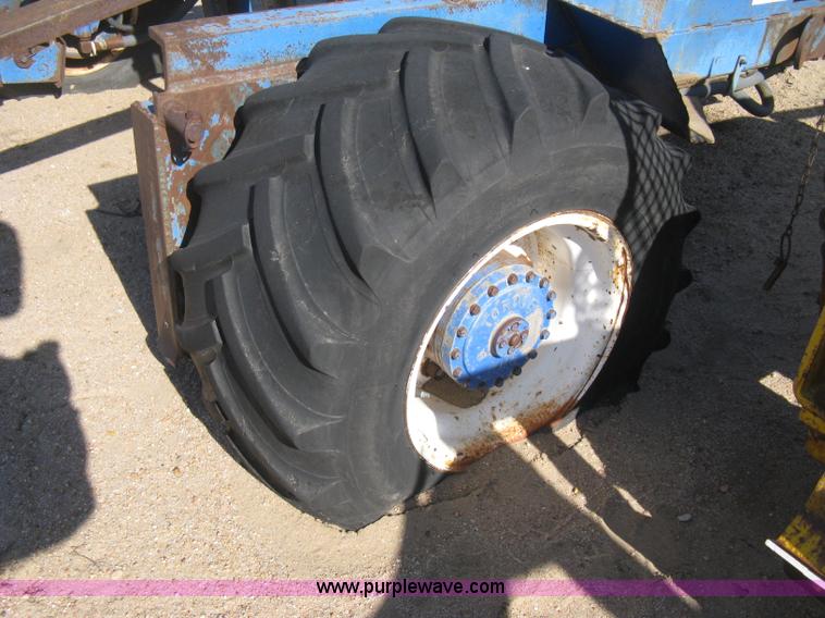 image for item E3020 Princeton PB40 piggyback forklift