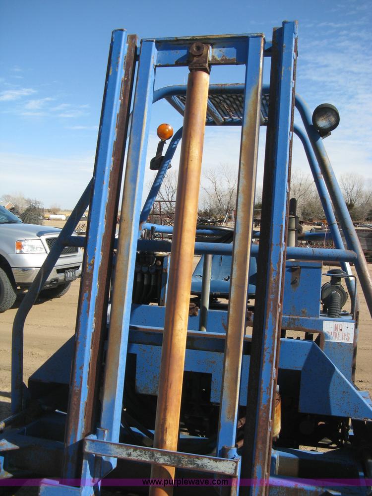 image for item E3021 Teledyne/Princeton D3200S piggyback forklift