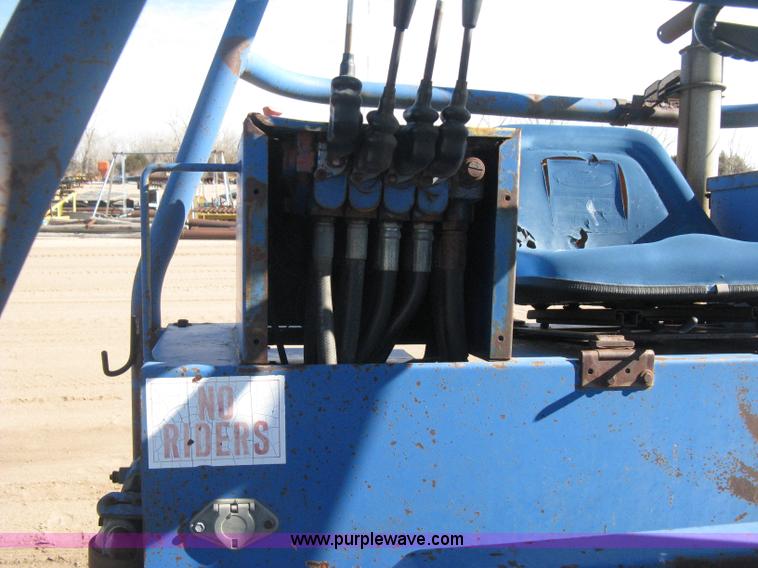 image for item E3021 Teledyne/Princeton D3200S piggyback forklift