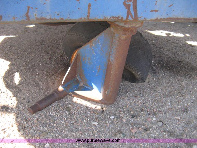 image for item E3021 Teledyne/Princeton D3200S piggyback forklift