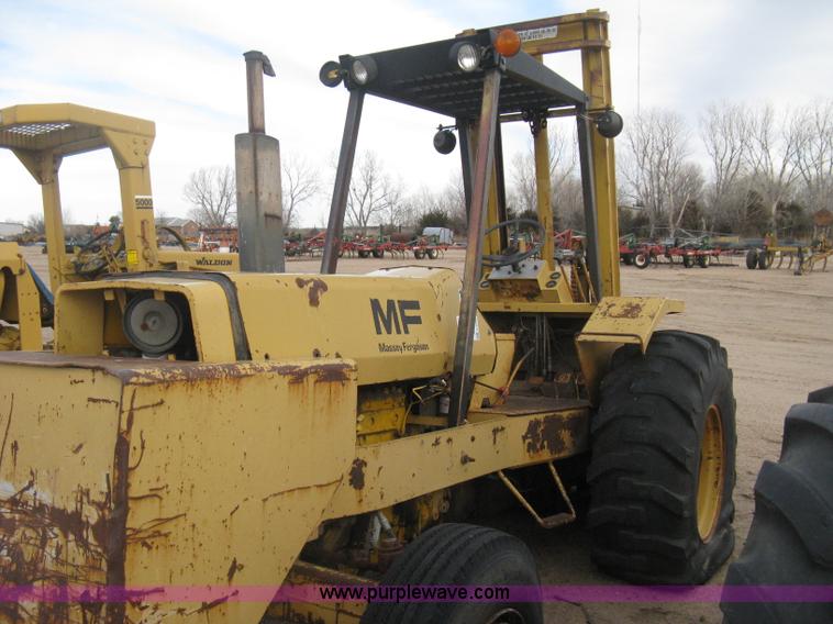 image for item E3022 Massey Ferguson H50 rough terrain forklift