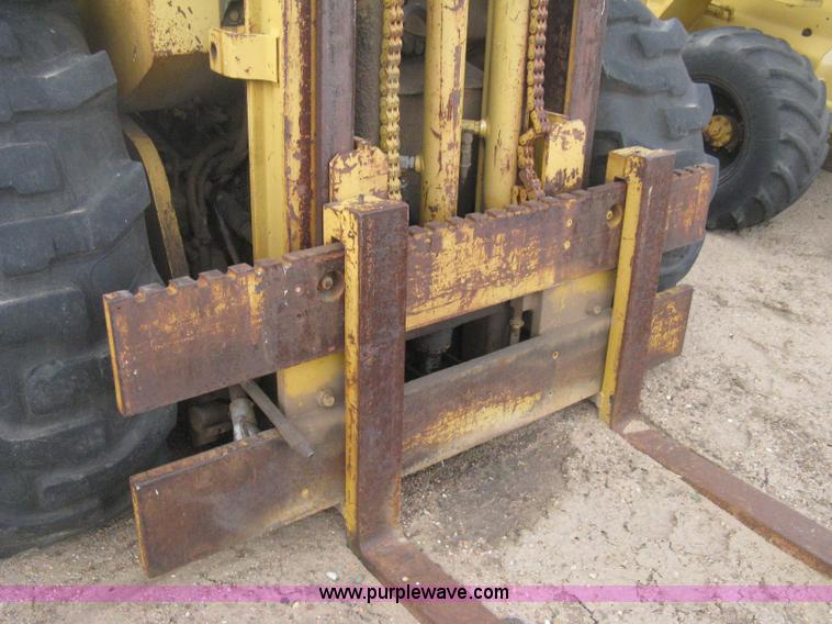 image for item E3022 Massey Ferguson H50 rough terrain forklift