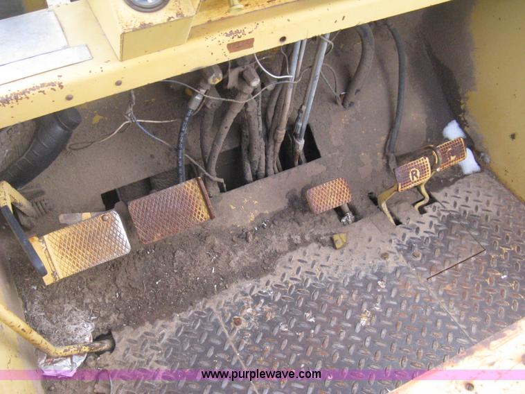 image for item E3022 Massey Ferguson H50 rough terrain forklift