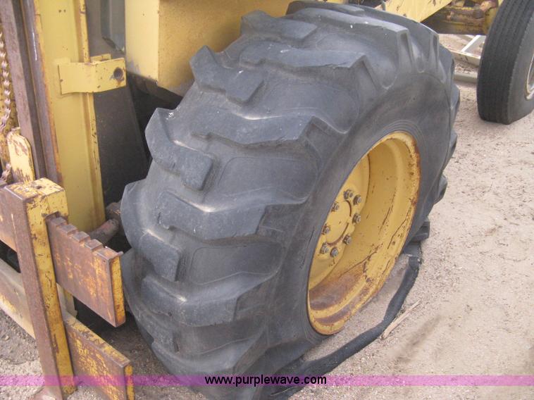 image for item E3022 Massey Ferguson H50 rough terrain forklift