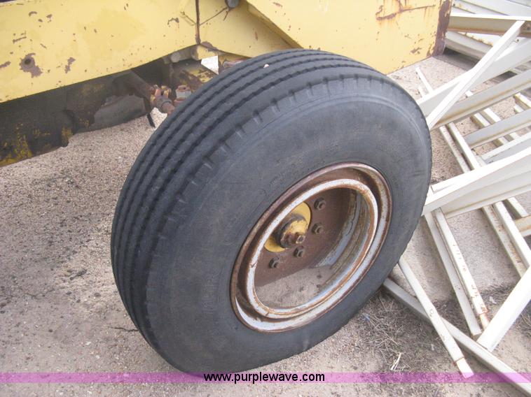 image for item E3022 Massey Ferguson H50 rough terrain forklift