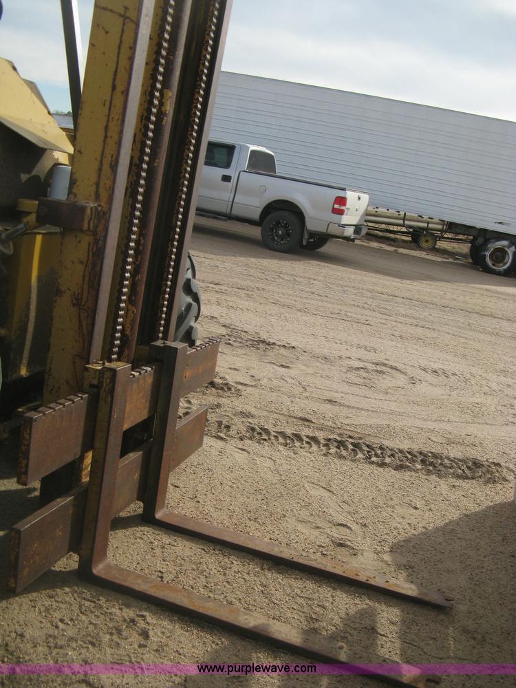 image for item E3023 Massey Ferguson H50 rough terrain forklift